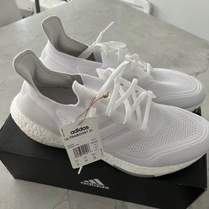 Mens White Adidas Ultra Boost!